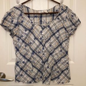 Short sleeve button up